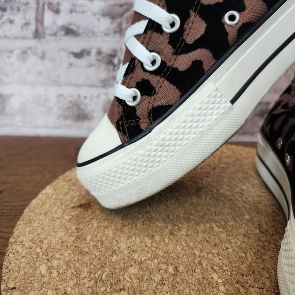 Size 9 - Converse Chuck Taylor All Star Lift Platform High Leopard Remix Women's - Picture 7 of 10